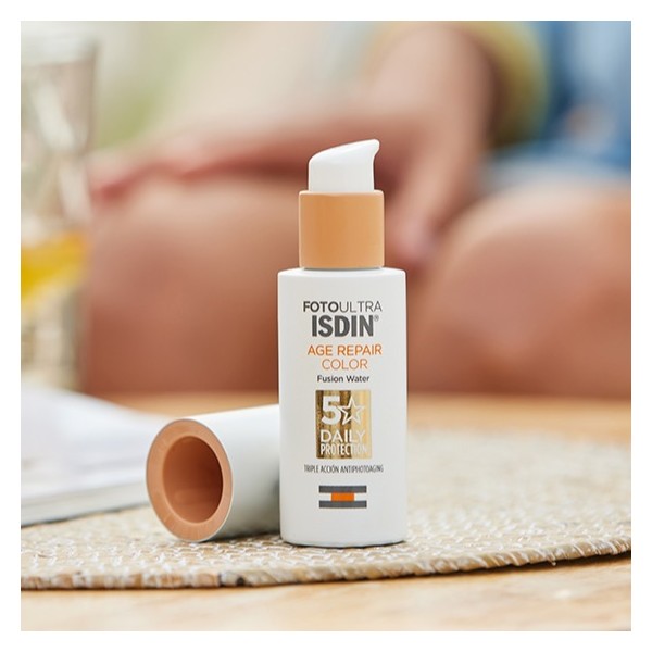 ISDIN Fotoultra Age Repair Color Fusion Water SPF50 – Protector Solar Facial con Color Antiedad